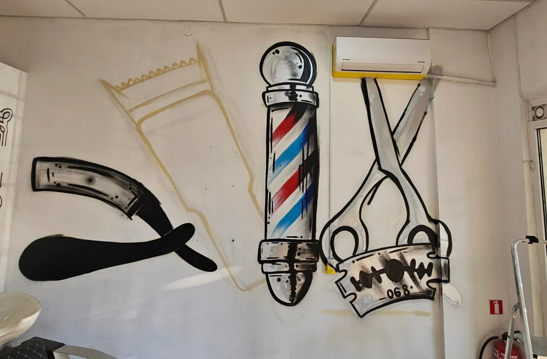 068 barbershop - Main - 3