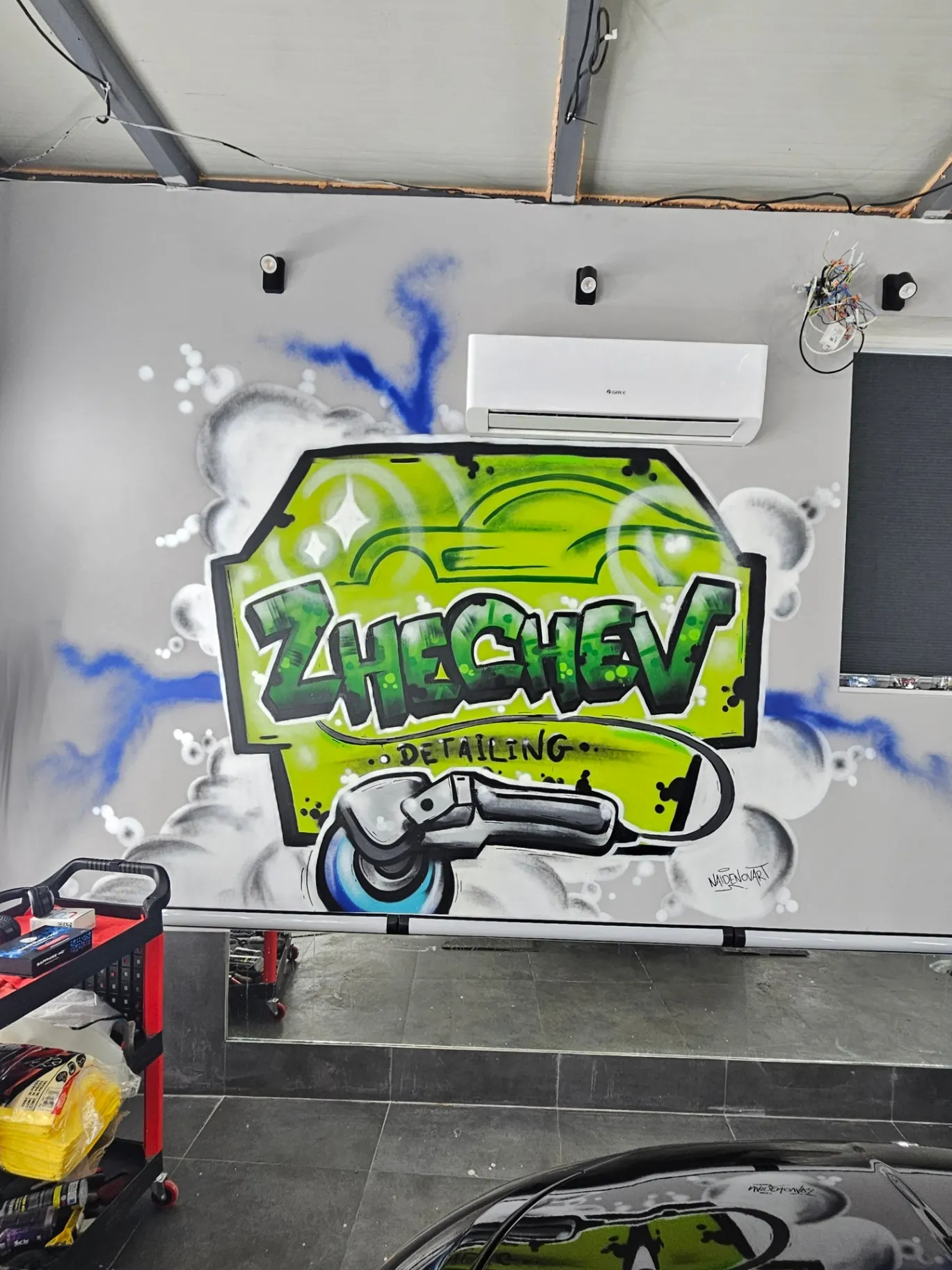 Жечев - Wall - 4